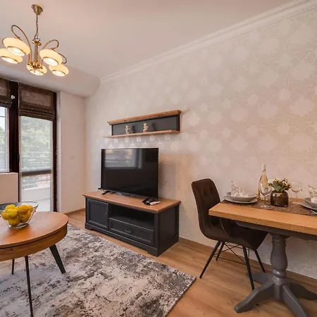 Prestige Central Apartments Warna