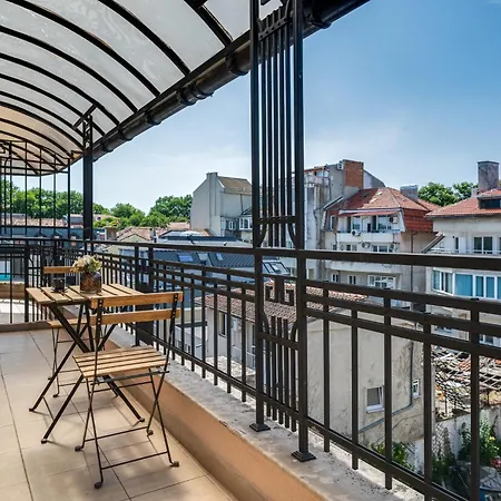 Prestige Central Apartments Apartment