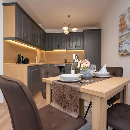 Prestige Central Apartments Warna