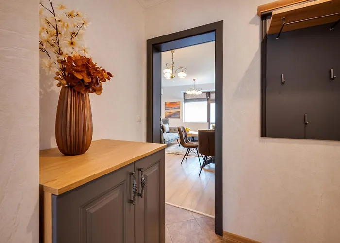 Prestige Central Apartments * Warna