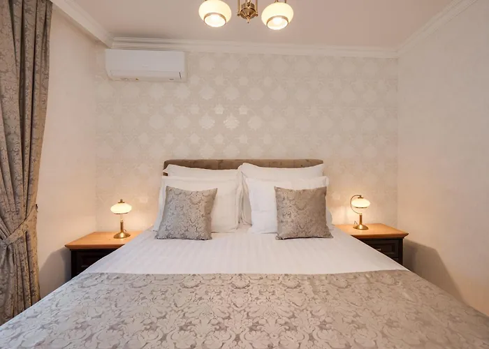 Prestige Central Apartments *