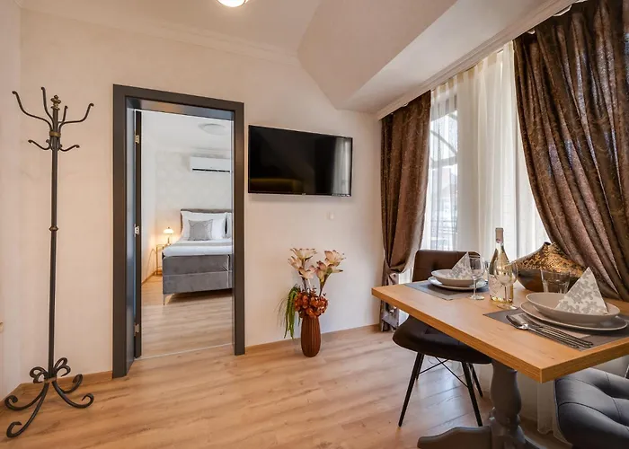 Prestige Central Apartments *